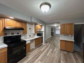 699 N Ellwood Ave - Photo 1 of 1