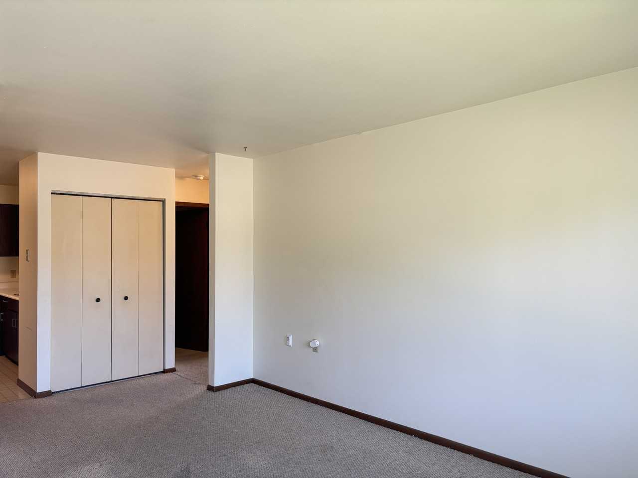 505 Alan Dr #5 - Photo 4 of 15