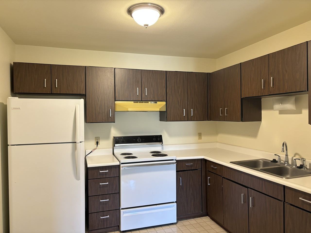 505 Alan Dr #5 - Photo 6 of 15