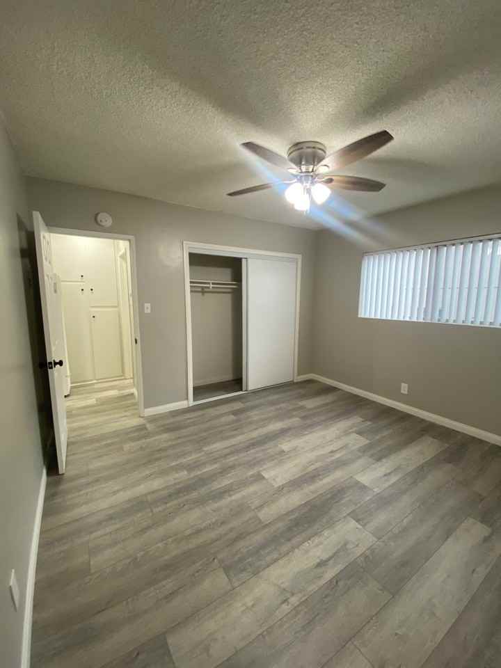 1275 N San Gabriel Ave #2 - Photo 4 of 14