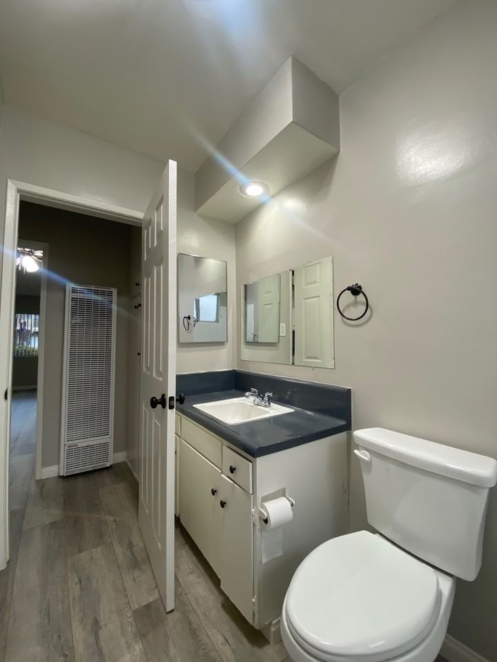 1275 N San Gabriel Ave #2 - Photo 5 of 14