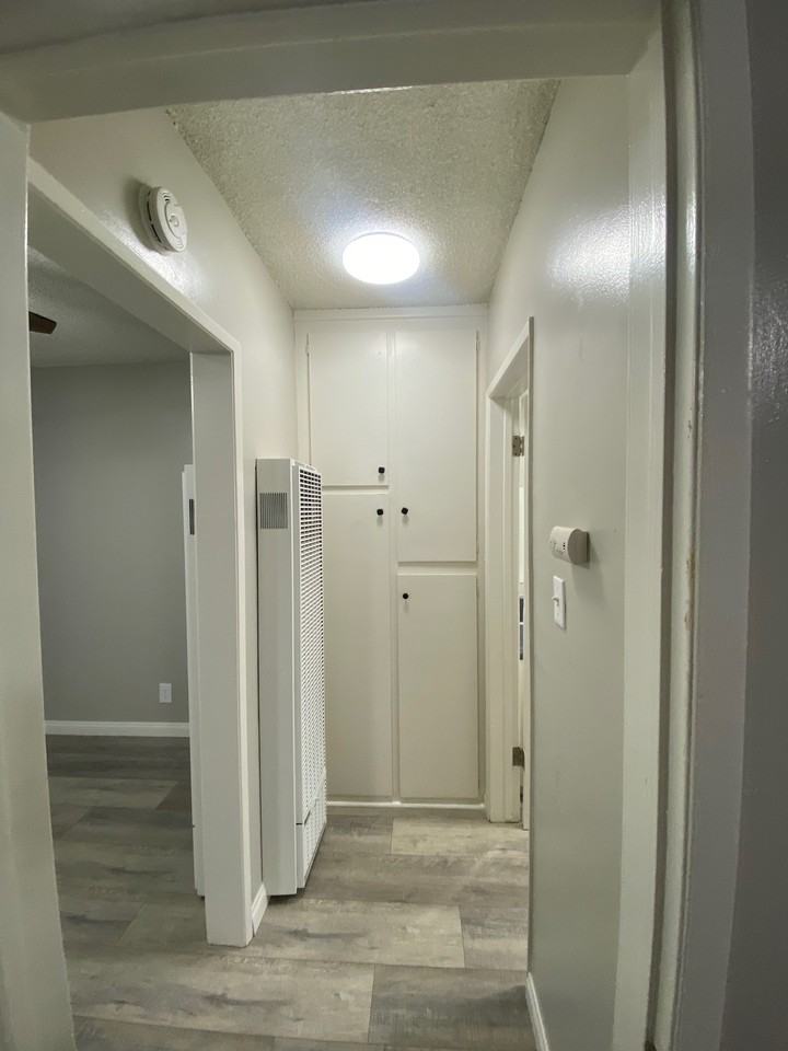 1275 N San Gabriel Ave #2 - Photo 6 of 14