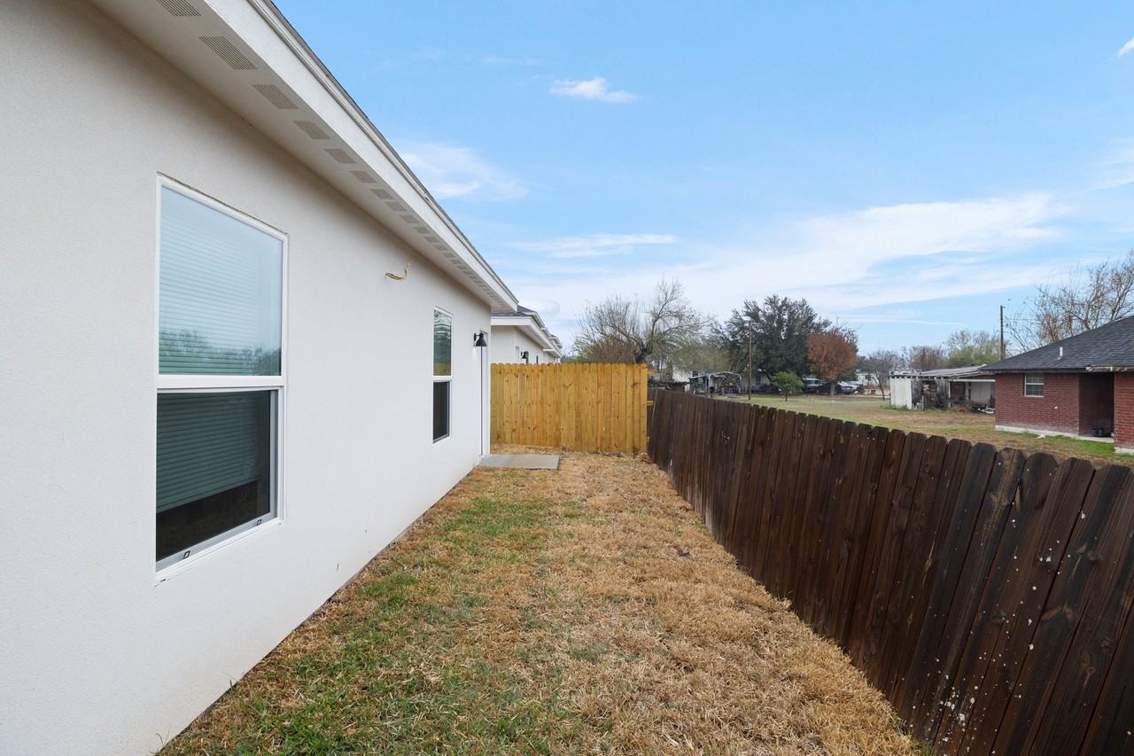 3708 N Mezcal Dr #1 - Photo 4 of 20