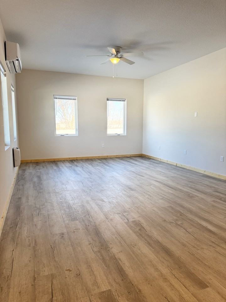 1212 Heckman Ct #1 - Photo 3 of 6