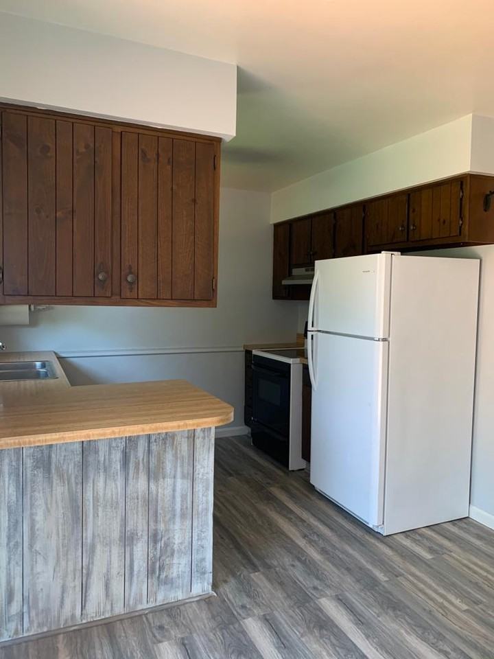 7366 Oakdale Dr #NA - Photo 4 of 12