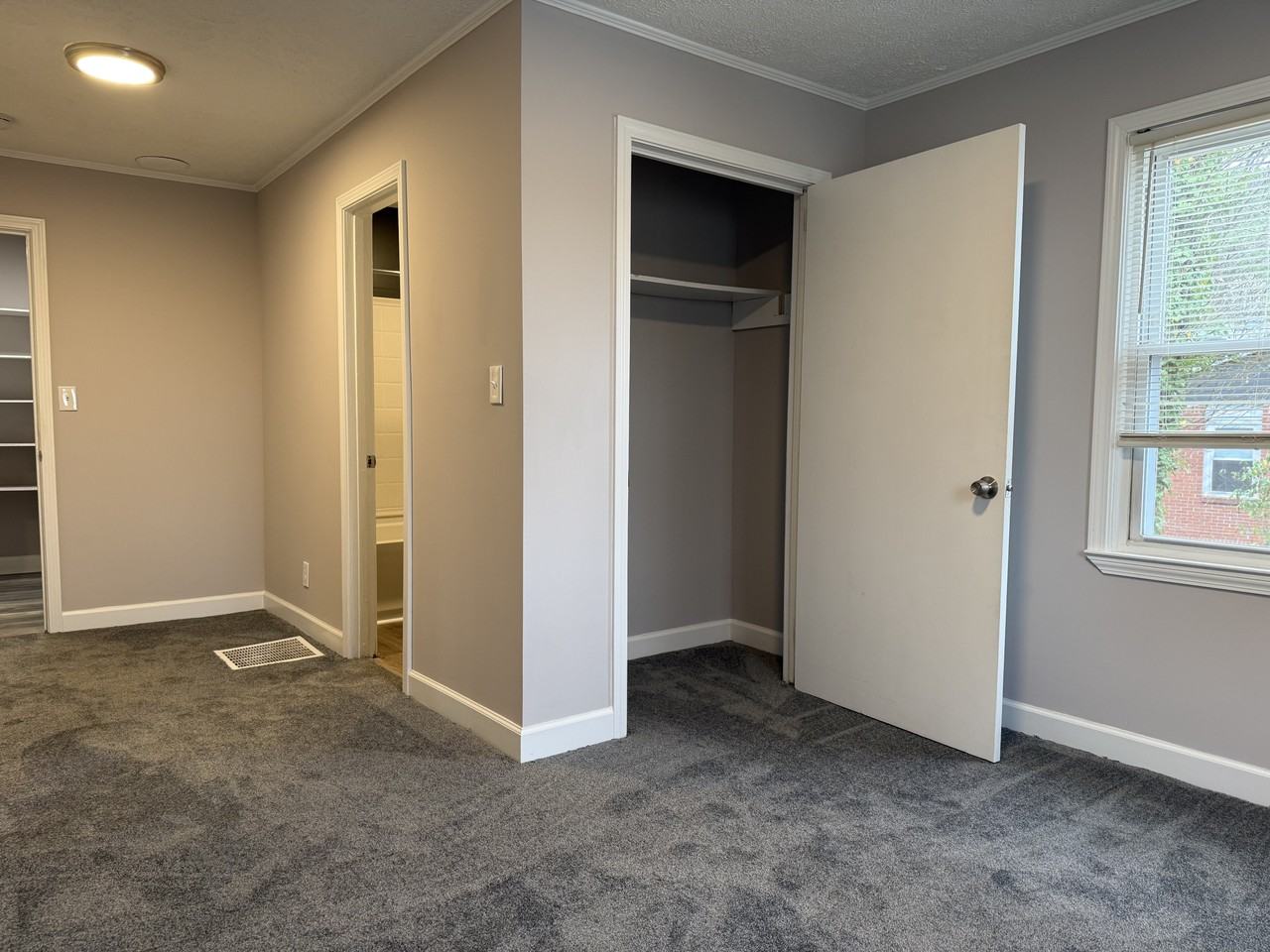 934 Fairburn Rd Nw #NA - Photo 4 of 44