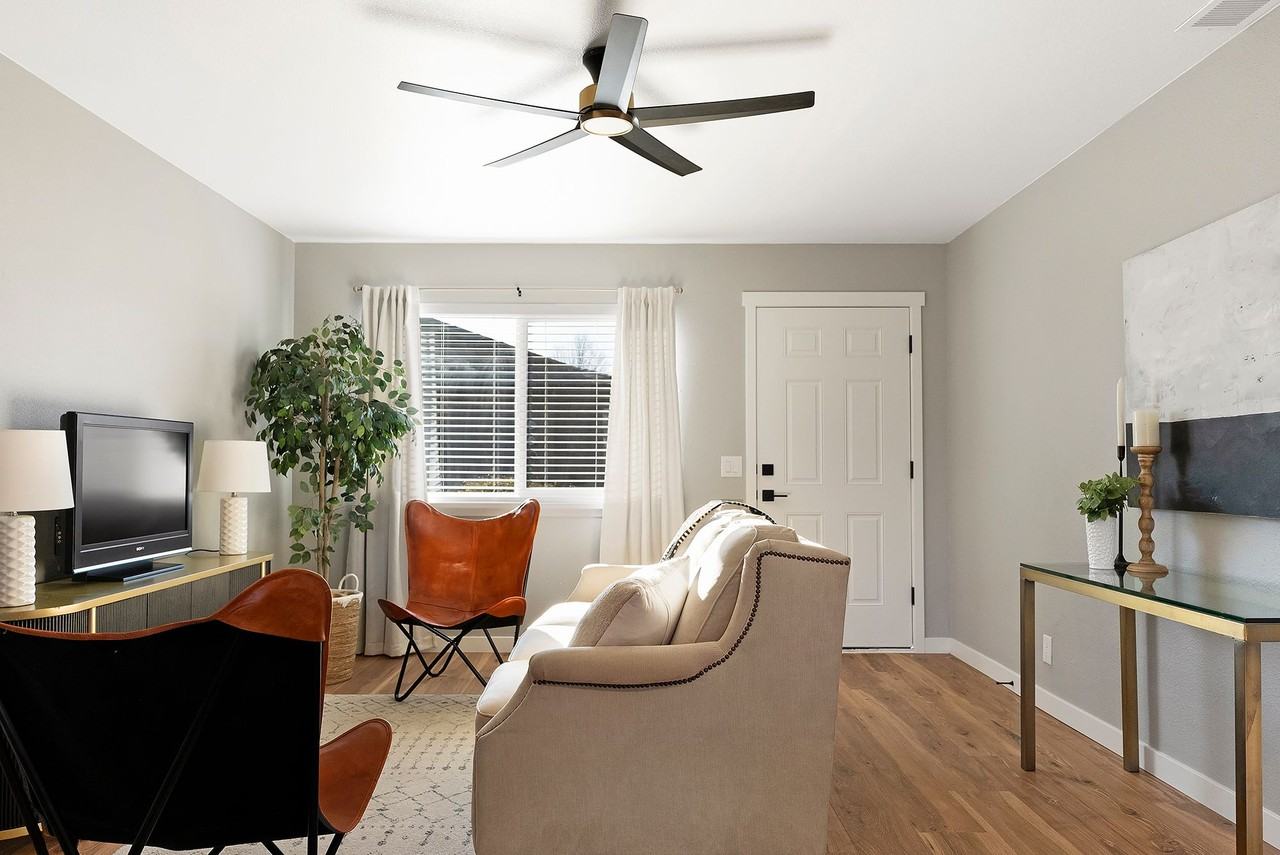 194 E Shasta Ave #3B - Photo 2 of 20