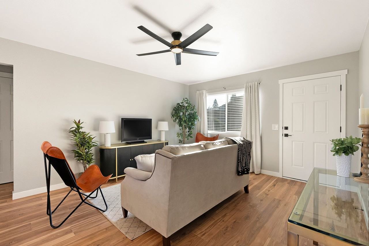 194 E Shasta Ave #3B - Photo 4 of 20