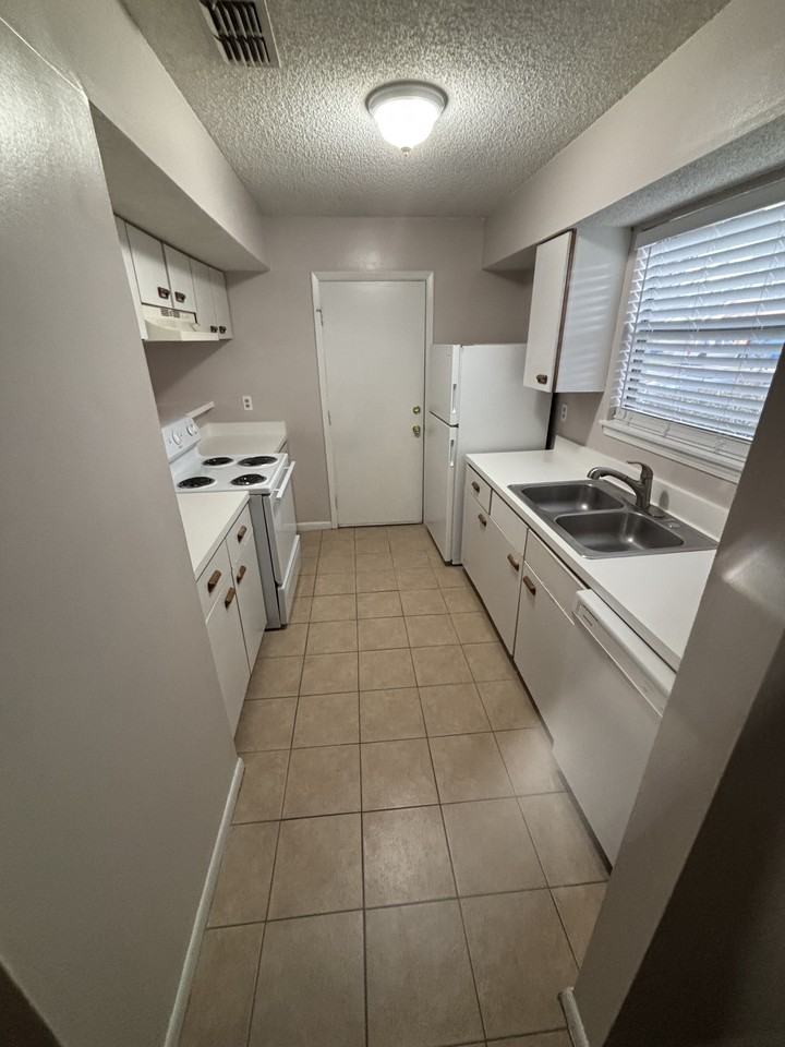 10651 Meadow Lea Dr #10651 - Photo 3 of 14