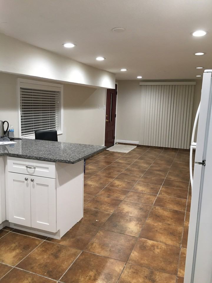 705 Church St - Photo 4 of 15