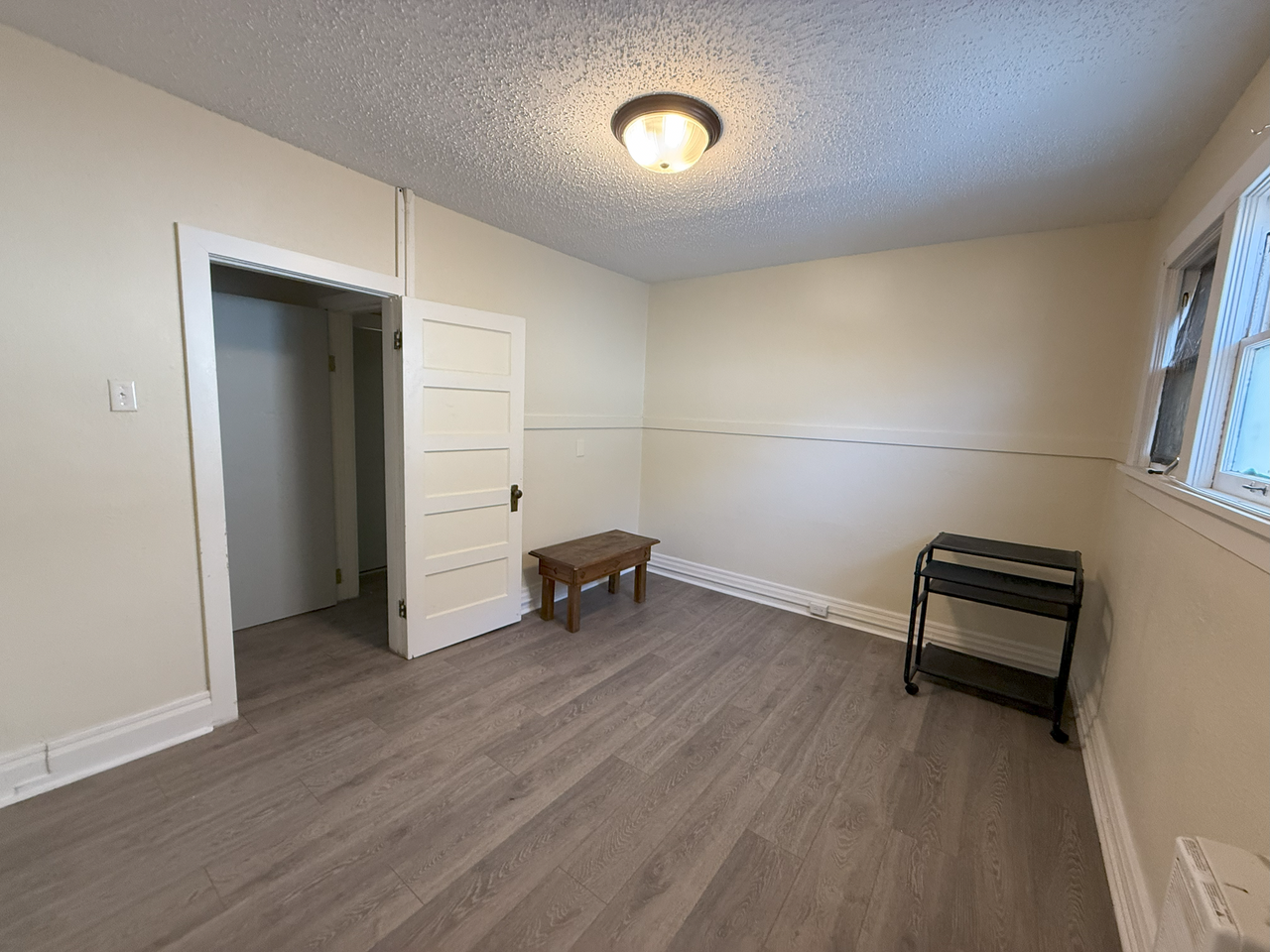 121 S 4th St #5 - Photo 4 of 6