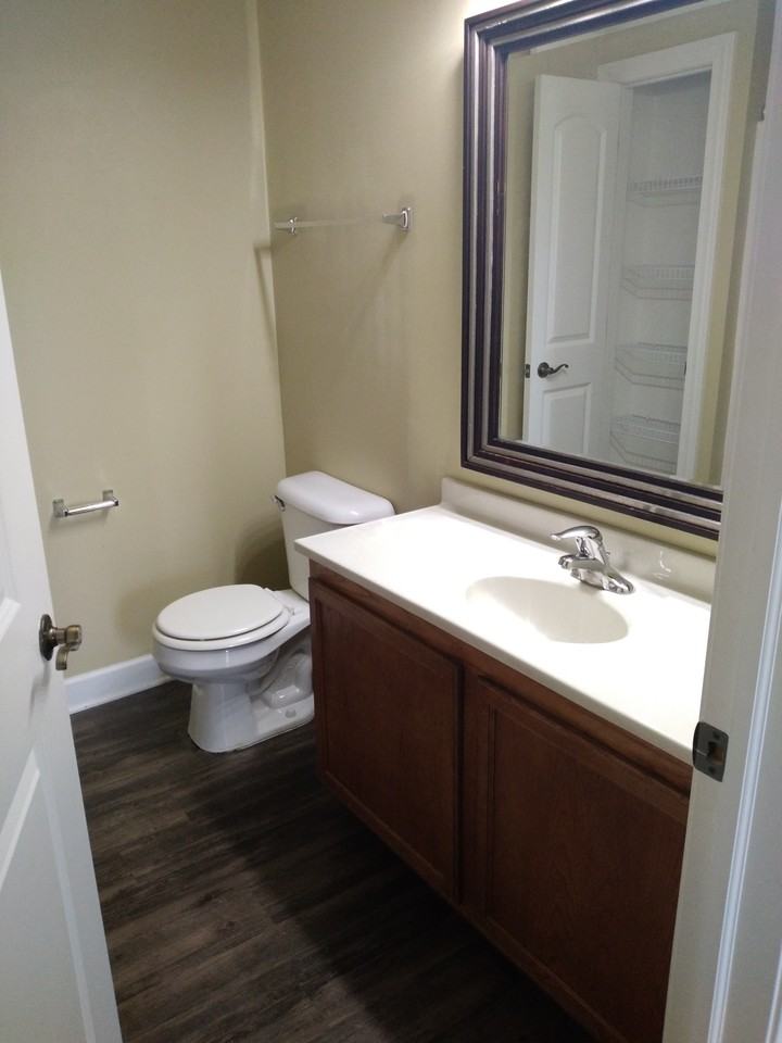 920 Marquette Ave #306 - Photo 2 of 24