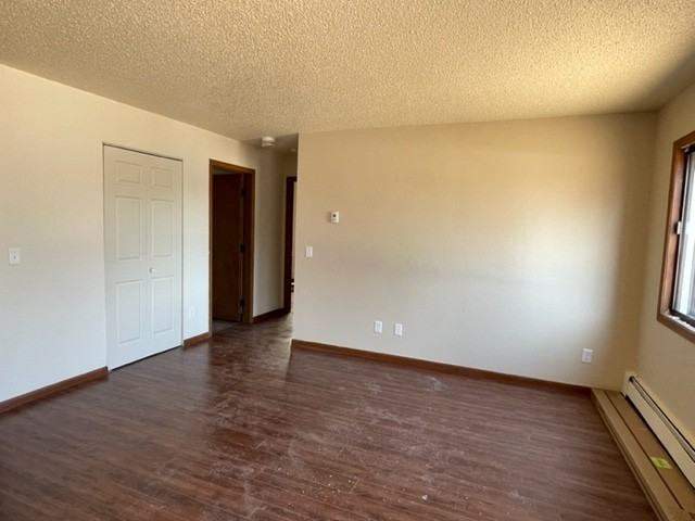 304 6th Street Southwest - Photo 6 of 27