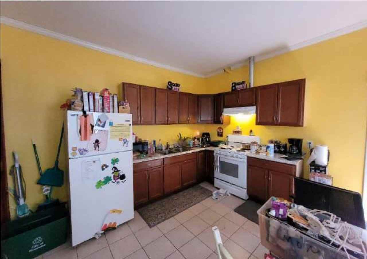 1006 Campbell Ave Sw #A - Photo 2 of 8