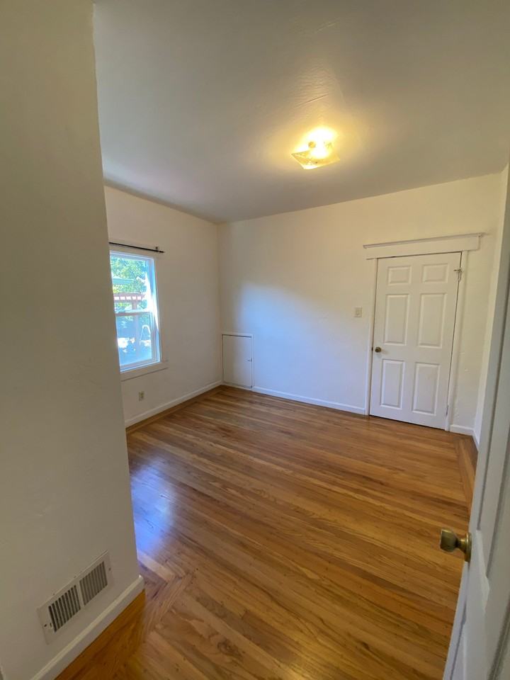 2850 Mcgee Ave #A - Photo 5 of 19