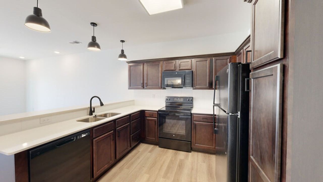 River Ranch Apartments - Photo 5 of 10