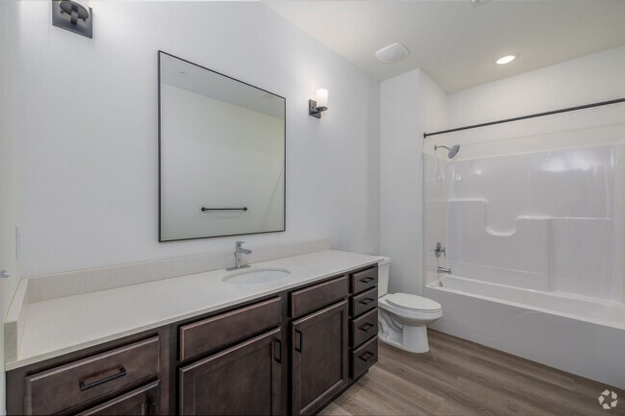 River Ranch Apartments - Photo 7 of 10