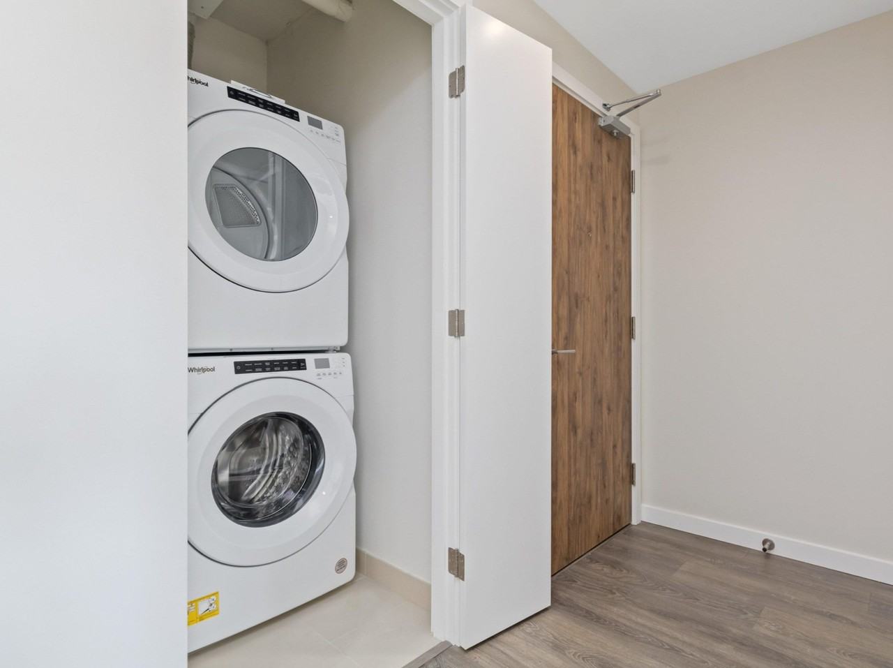 305 Morrissey Road - Photo 5 of 21