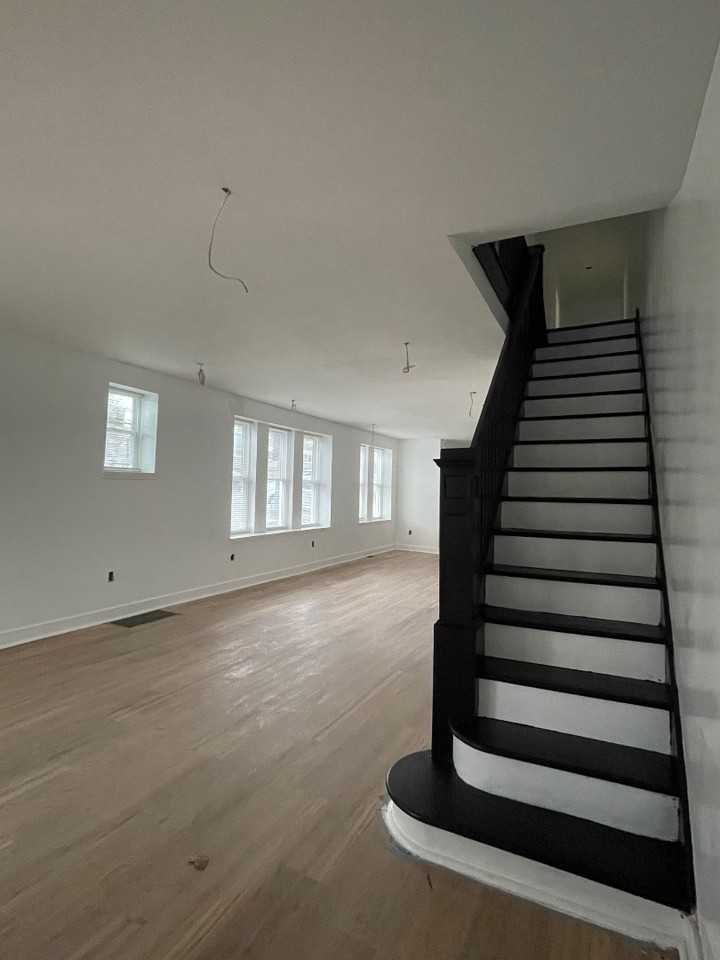 1544 Wildwood Ave - Photo 2 of 11