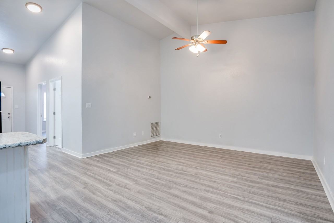 Mockingbird Garden Apartments - Photo 5 of 46