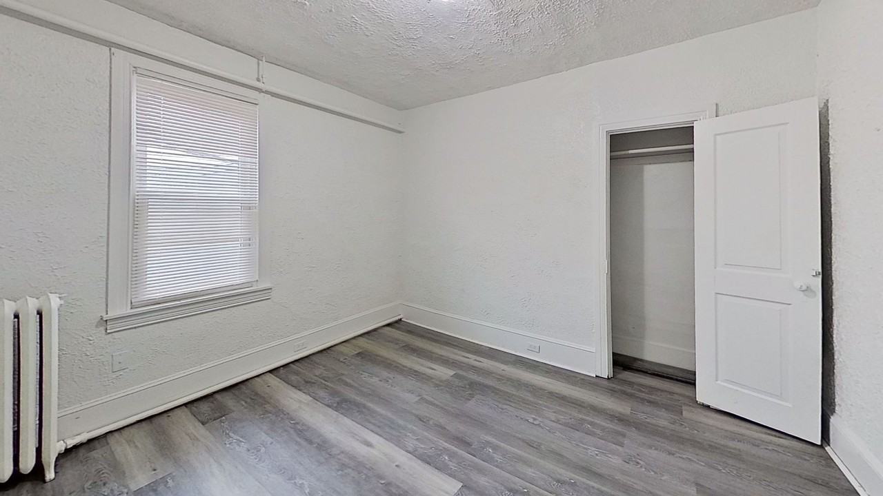 31 E High St - Photo 6 of 10