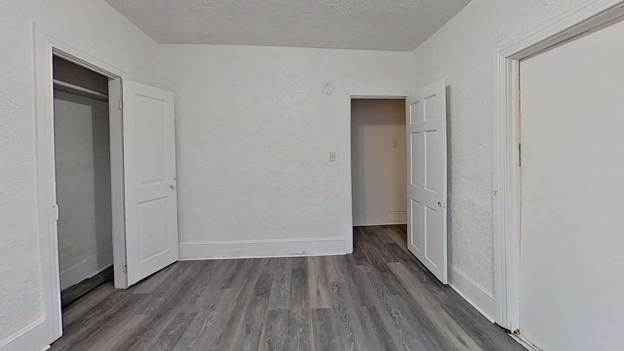 31 E High St - Photo 7 of 10