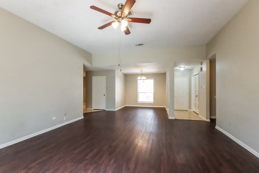 28807 Binefield St - Photo 4 of 16