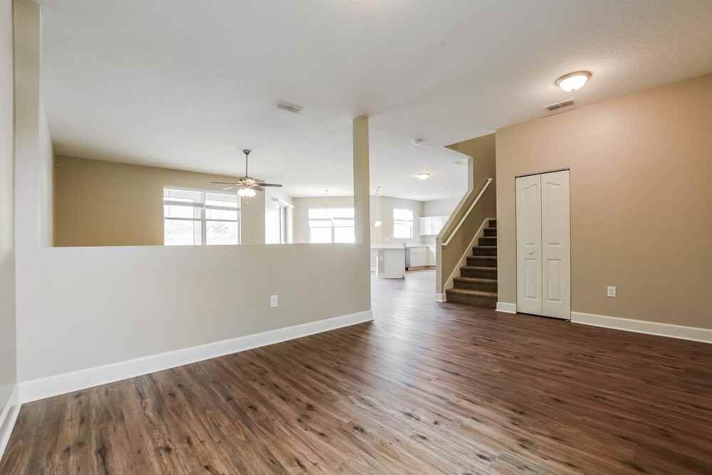 13501 Laranja St - Photo 4 of 17