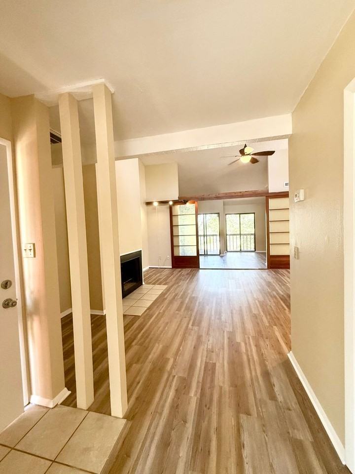 2869 Par Ln - Photo 3 of 34