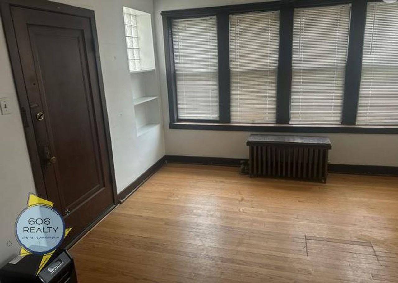 Beautiful Large Berwyn Apts on Wesley! SPECIAL OFFER! - Photo 6 of 9