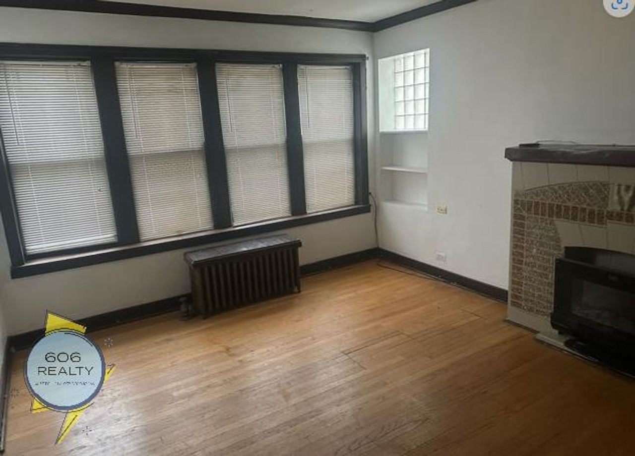 Beautiful Large Berwyn Apts on Wesley! SPECIAL OFFER! - Photo 7 of 9