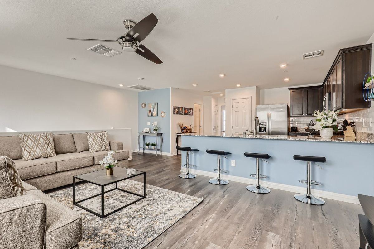 4642 Ingleton Cir - Photo 2 of 11