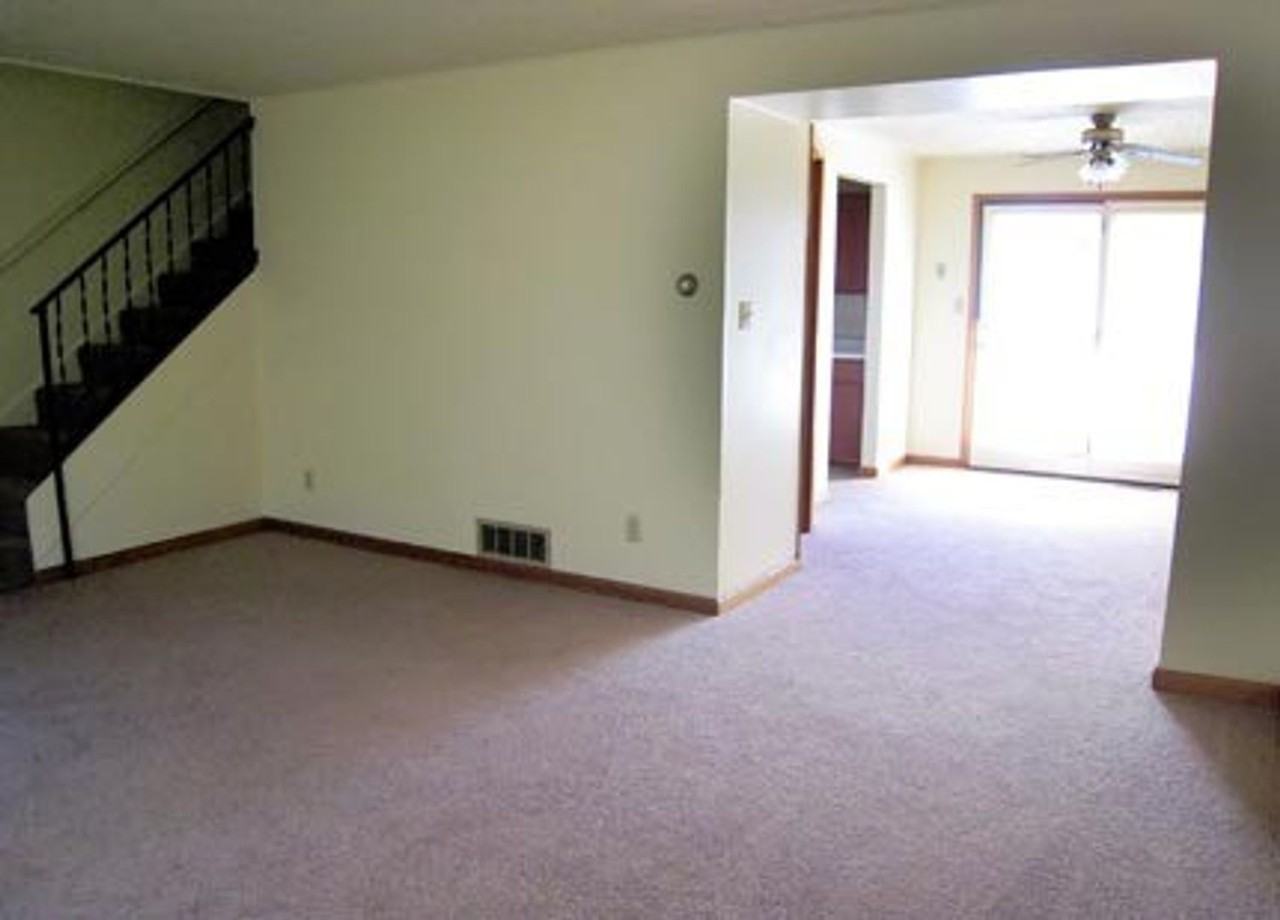 CR - 1004 Crescent Dr - Photo 6 of 8