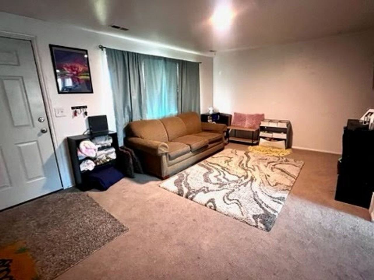 1597 S 800 E - Photo 2 of 7