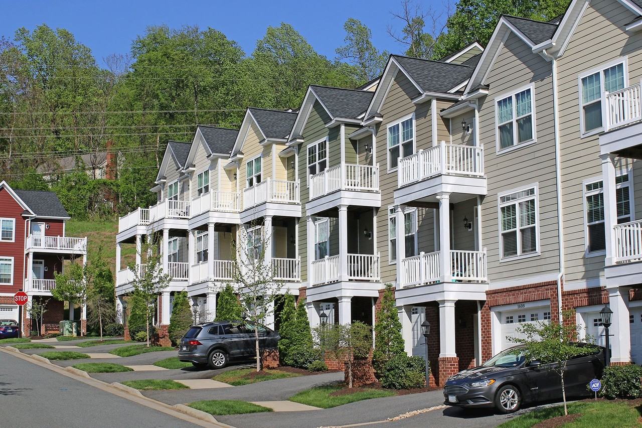 1606 Kempton Pl - Photo 2 of 20