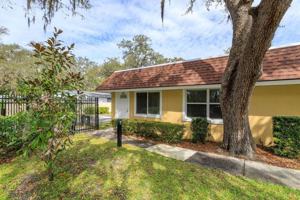 featured image of 829 E Wildmere Ave