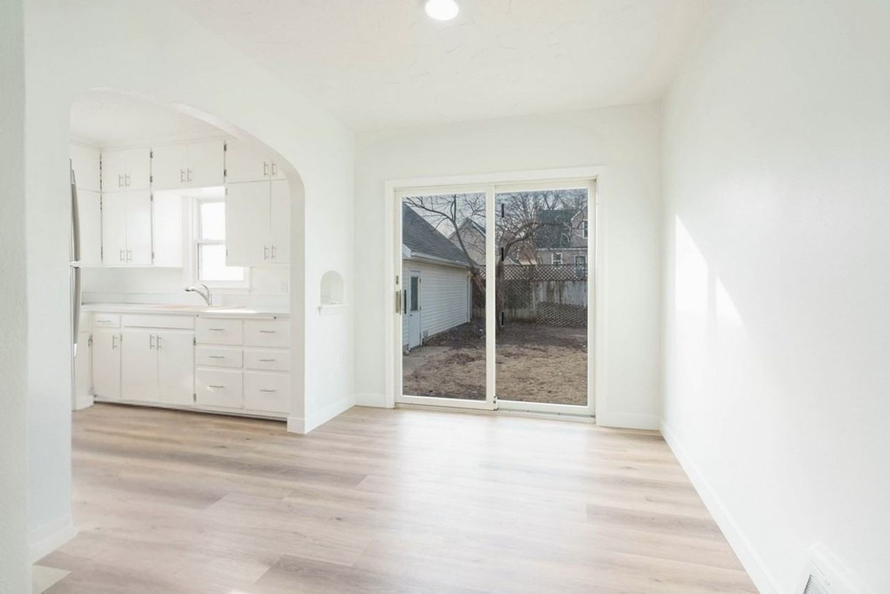 2303 Main St - Photo 6 of 29