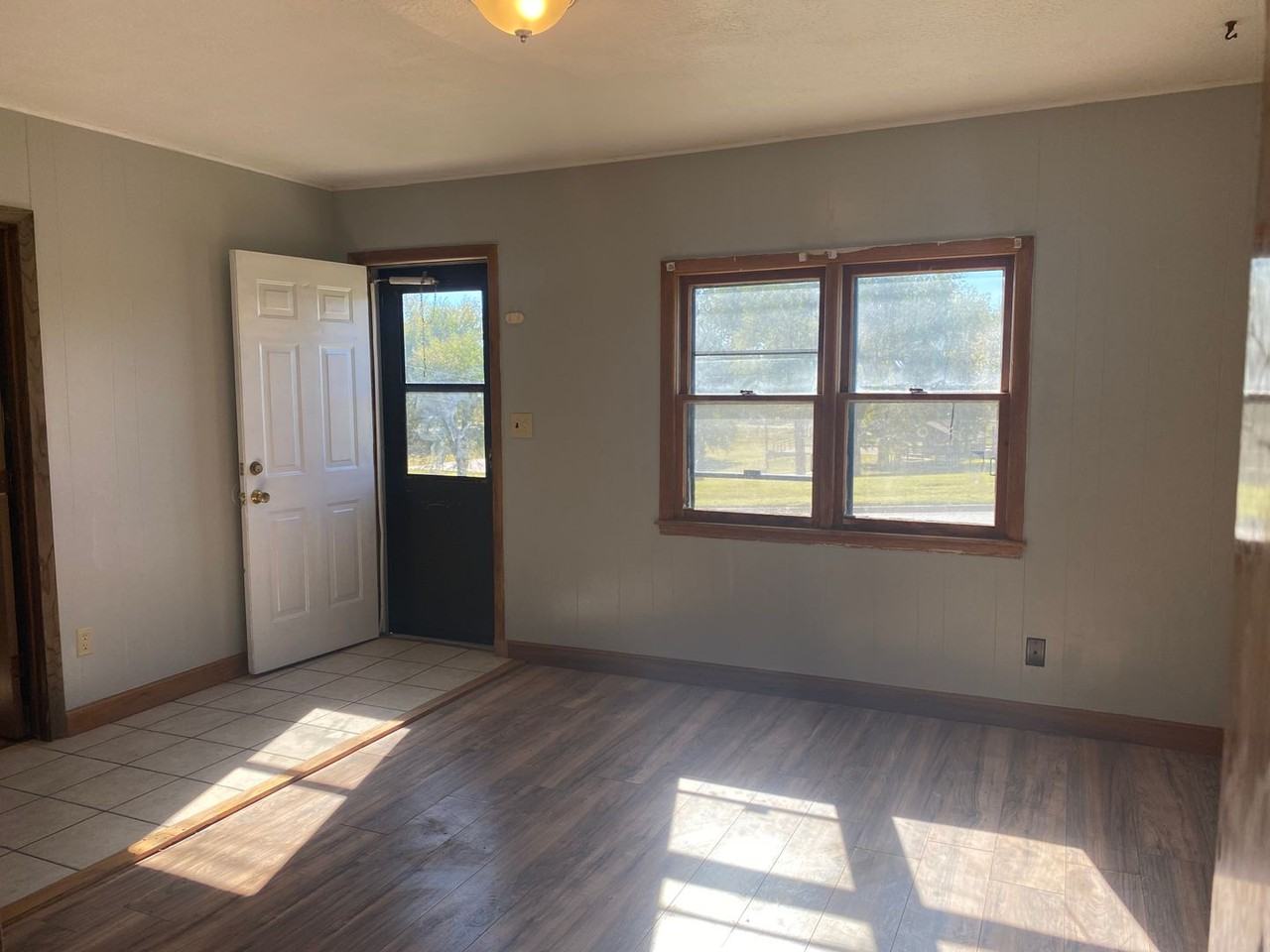 1700 4th Ave - Photo 2 of 9