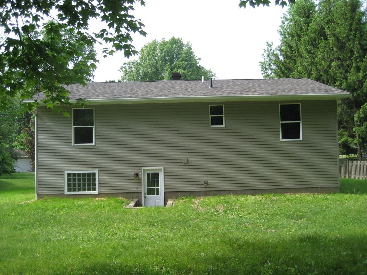 2593 Cherry Blossom Cir - Photo 3 of 36