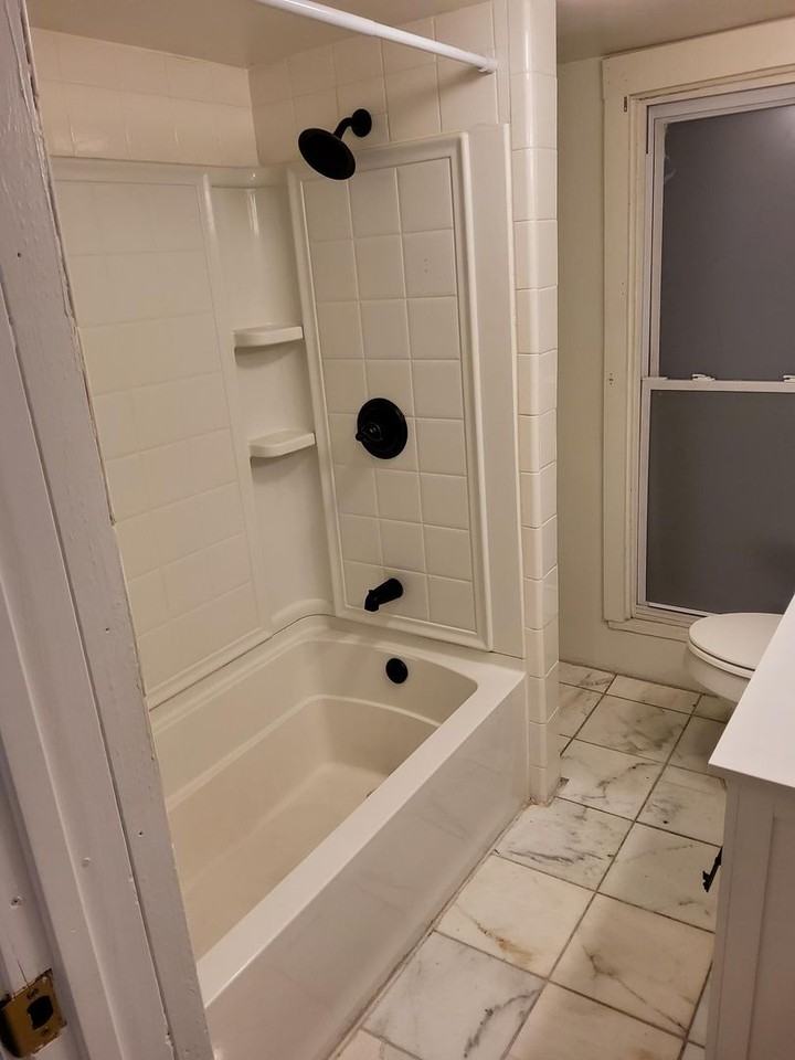 307 E Howard St - Photo 2 of 8