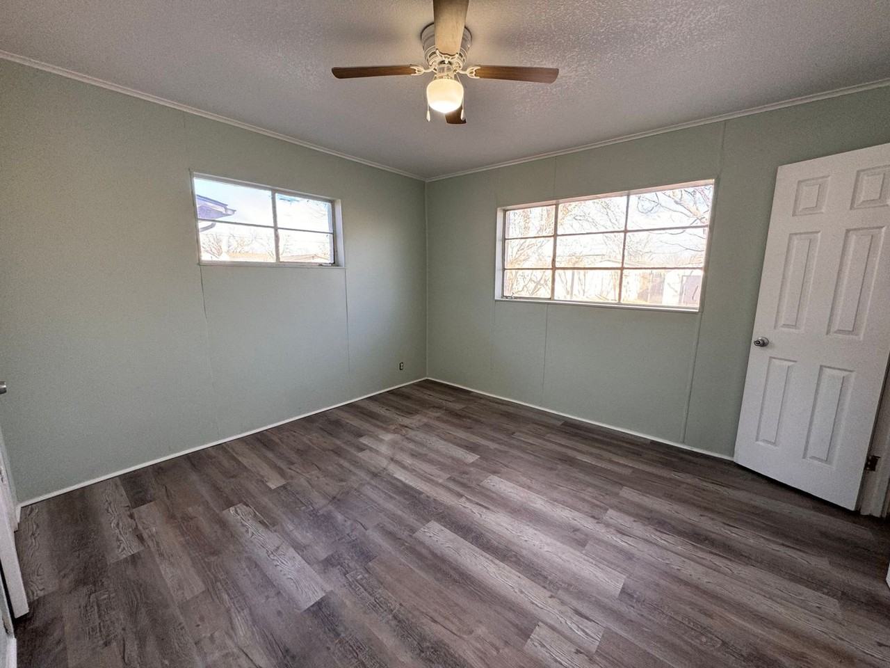 1011 South Union Avenue - Photo 3 of 8