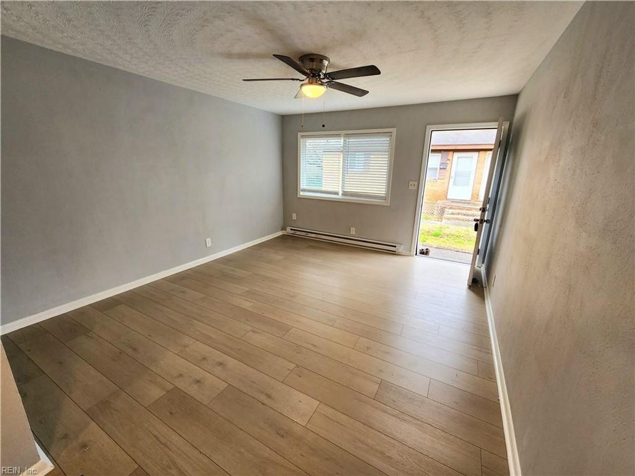 3814 Atterbury St #A - Photo 3 of 13