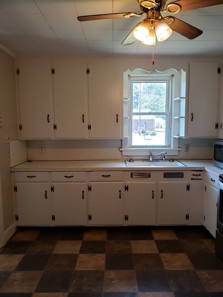 112 Quarry Rd - Photo 5 of 19