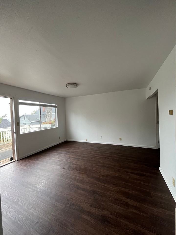 MF1419-B - Photo 4 of 33