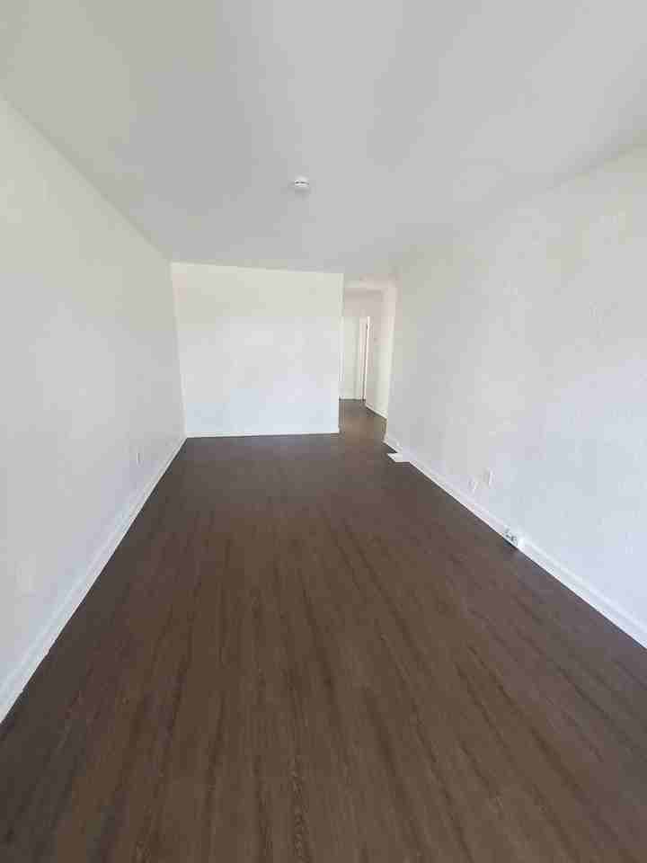 6406 22nd Ave - Photo 2 of 12
