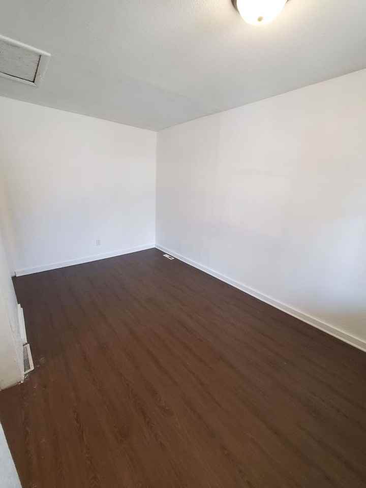 6406 22nd Ave - Photo 3 of 12