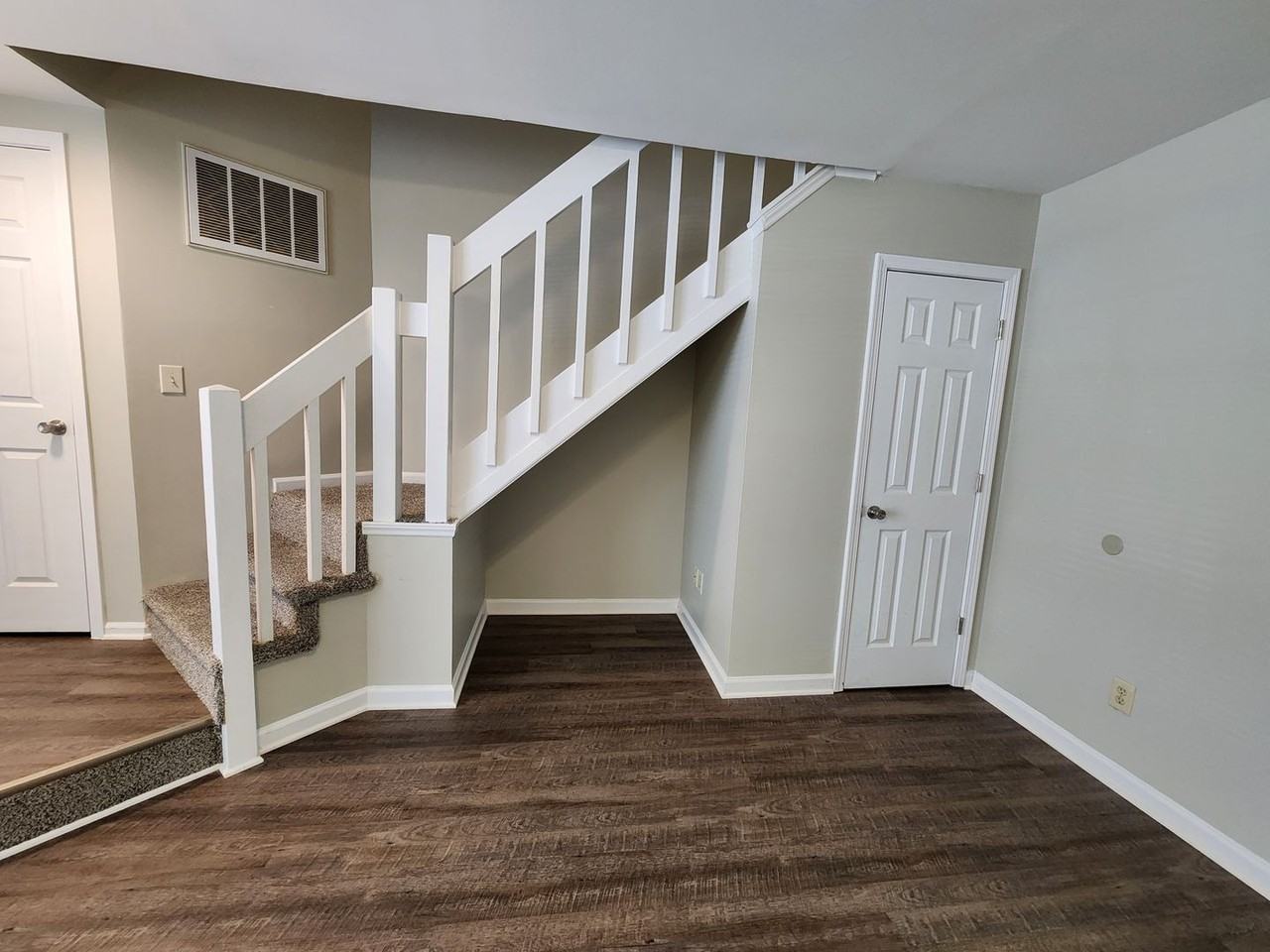 6360 Windsor Gate Ln - Photo 5 of 16
