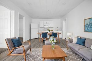 featured image of 713 W Sam Rayburn Dr