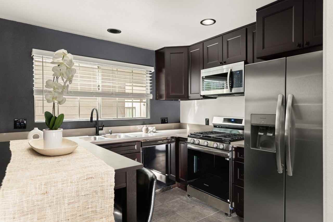 10777 10777 Ashton 202 - Single #6 - Photo 7 of 11