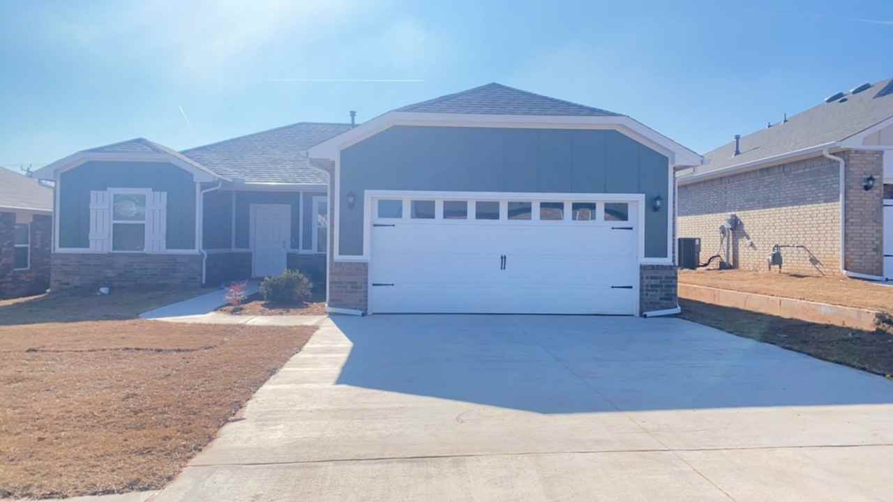 4316 Ne 123rd St - Photo 2 of 32